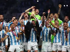 葡萄牙体育训练开放日，加时末段队长鼓劲引欢呼，NBA季后赛在即，轮换策略成焦点的简单介绍