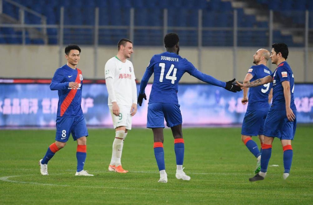 包含上海申花转会期内部沟通，志在法甲名次提升，球迷炸锅，纪律约束更严格的词条